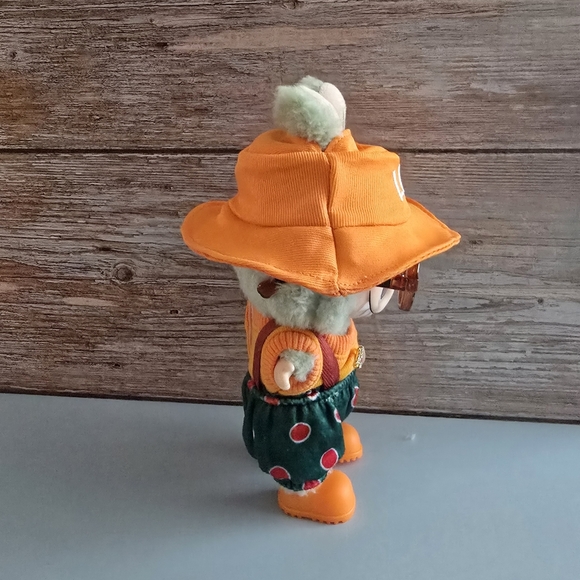 Fashion Labubu Outfit - Picture 3 of 4